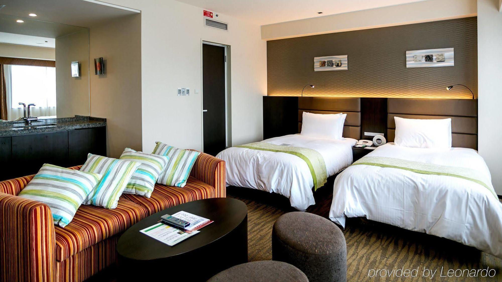 Holiday Inn Osaka Namba By Ihg Экстерьер фото