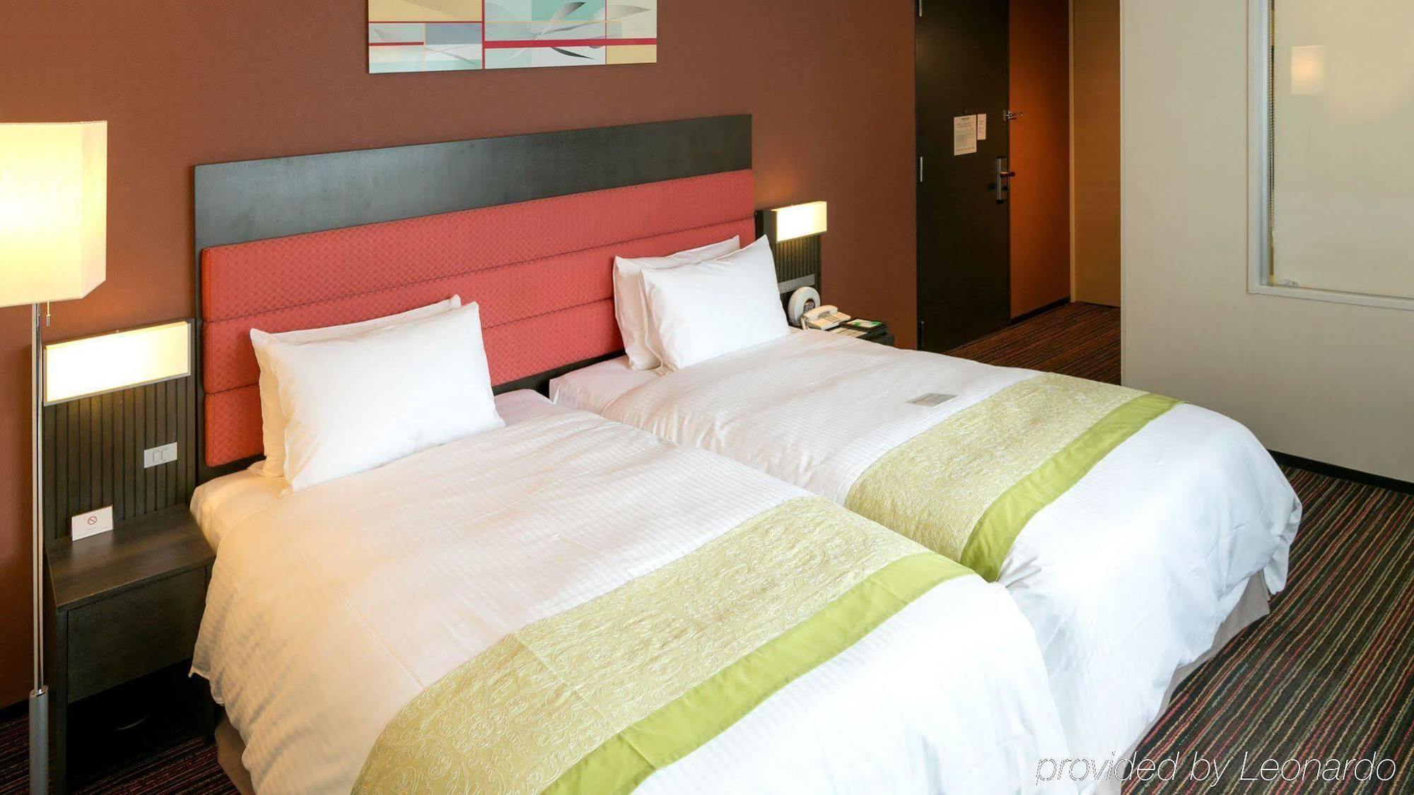 Holiday Inn Osaka Namba By Ihg Экстерьер фото