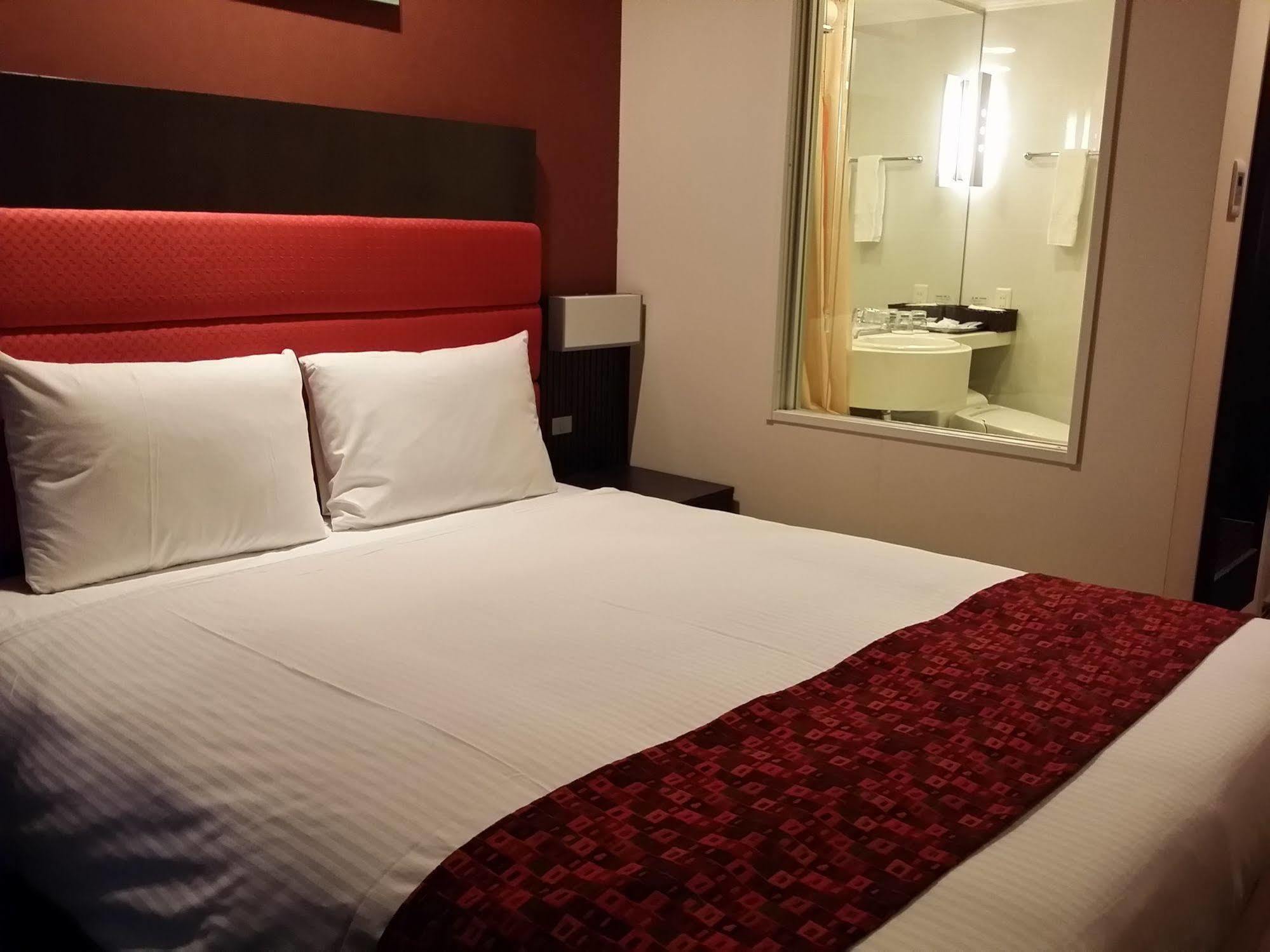 Holiday Inn Osaka Namba By Ihg Экстерьер фото