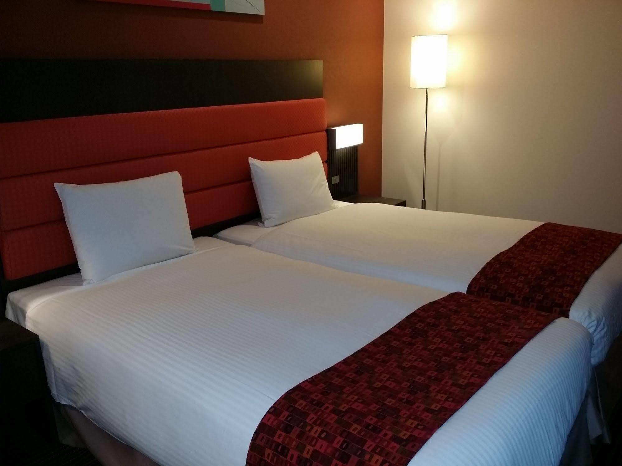 Holiday Inn Osaka Namba By Ihg Экстерьер фото