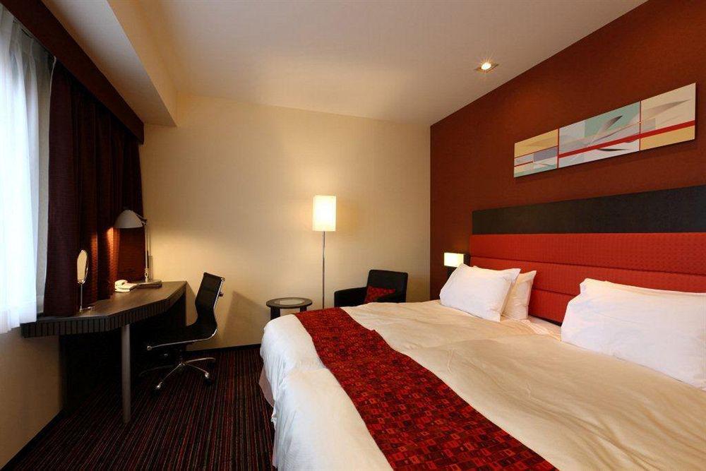 Holiday Inn Osaka Namba By Ihg Экстерьер фото
